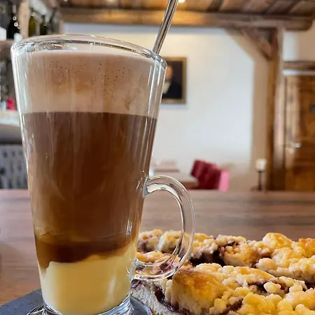& Cafe Mohrenbrunnen Konukevi Eisenberg (Thuringia)