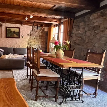 Konukevi & Cafe Mohrenbrunnen