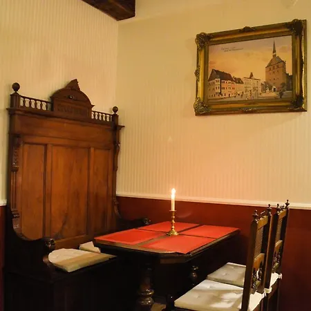 & Cafe Mohrenbrunnen Konukevi 3*