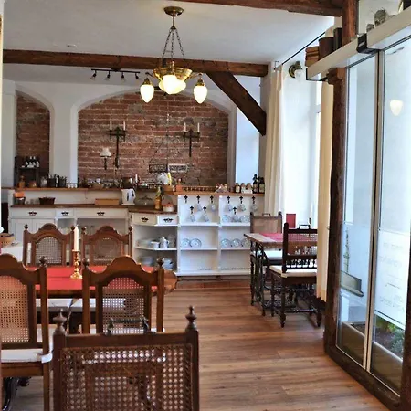 & Cafe Mohrenbrunnen בית הארחה