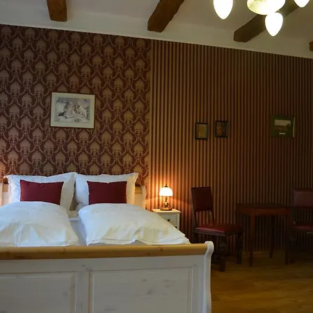 & Cafe Mohrenbrunnen