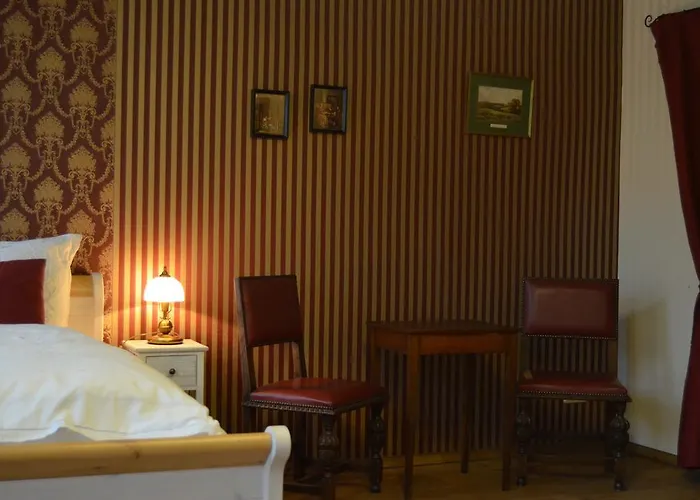 & Cafe Mohrenbrunnen Konukevi Eisenberg (Thuringia)