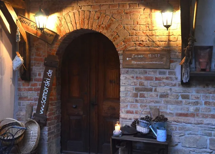 Konukevi & Cafe Mohrenbrunnen 4*