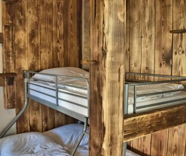 Konukevi & Cafe Mohrenbrunnen Eisenberg (Thuringia)